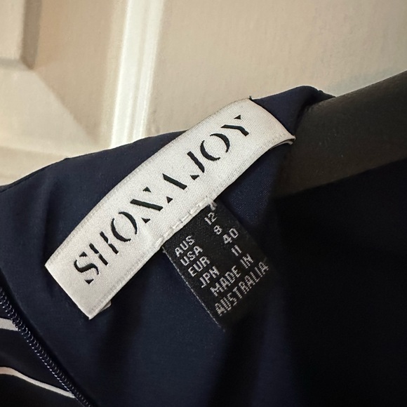 Shona Joy Striped Dress - Picture 3 of 5